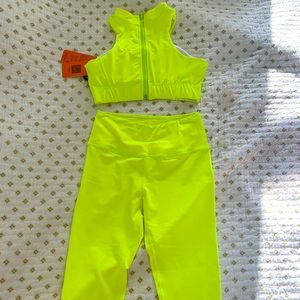 New bright neon green yellow leggings top set, super sexy